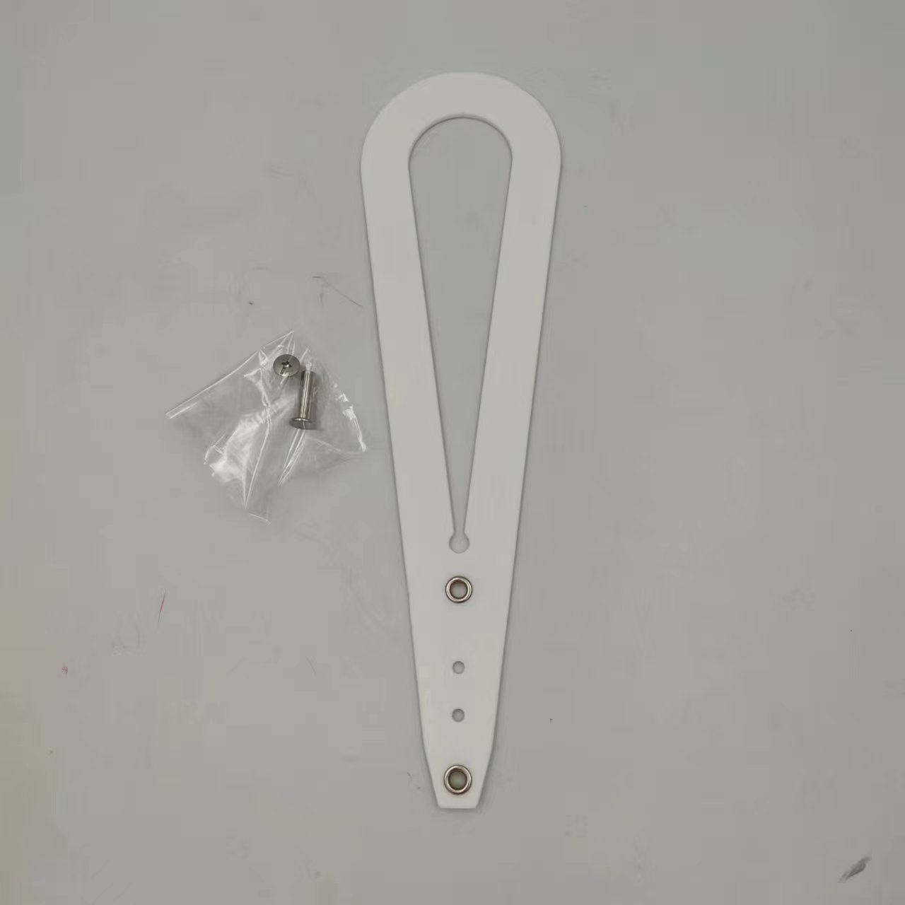 Groom Glory Adjustable Pet Door Holder Latch